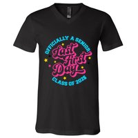 First Last Day Of School Officially A Senior Class Of 2025 V-Neck T-Shirt
