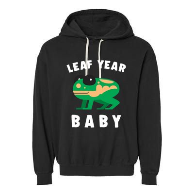 Frog Lovers Leaf Year Leaf Birthday Jumping Funny Gift Garment-Dyed Fleece Hoodie