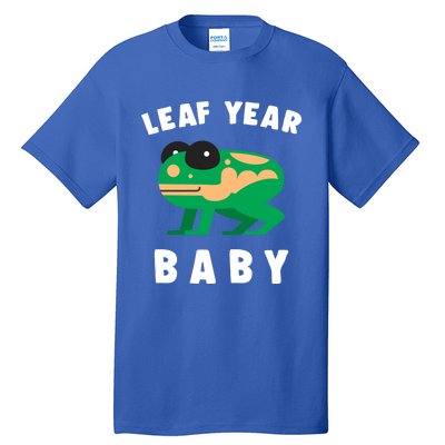 Frog Lovers Leaf Year Leaf Birthday Jumping Funny Gift Tall T-Shirt