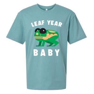 Frog Lovers Leaf Year Leaf Birthday Jumping Funny Gift Sueded Cloud Jersey T-Shirt