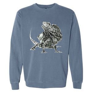 Frilled Lizard Terrarium Motif Reptiles Frilled Lizards Garment-Dyed Sweatshirt