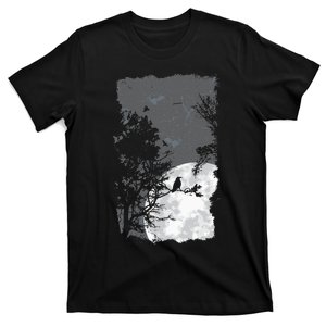 Full Moon Crow Gloomy Forest Costume Awesome Halloween Gift T-Shirt