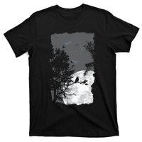 Full Moon Crow Gloomy Forest Costume Awesome Halloween Gift T-Shirt