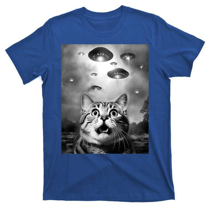 Funny Meme Cat Selfie With Alien Ufos Funny Cat Lovers Aliens Ufo T-Shirt