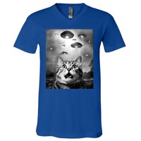 Funny Meme Cat Selfie With Alien Ufos Funny Cat Lovers Aliens Ufo V-Neck T-Shirt