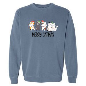 Funny Merry Catmas Cat Mom Dad Lover Xmas With Santa Hats Gift Garment-Dyed Sweatshirt