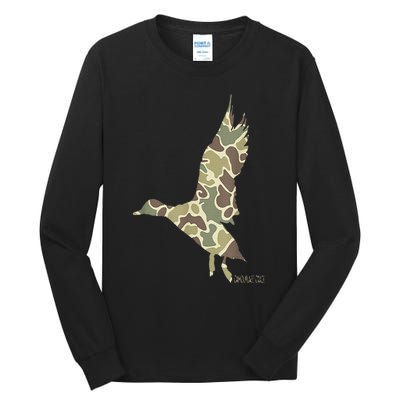 Flying Mallard Duck Camouflage Camo Duck Hunting Camo Hunter Tall Long Sleeve T-Shirt