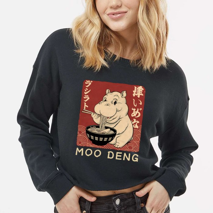 Funny Moo Deng Ramen Noodle Japanese Cropped Pullover Crew
