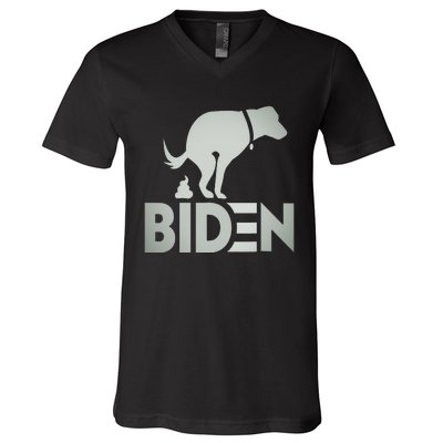 funny my dog hates joe biden i love my dog anti joe biden V-Neck T-Shirt