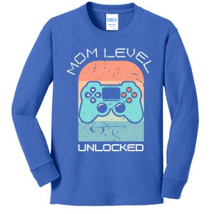 Funny Mothers Day Gamer Mom Gaming On A Mother Level Up Game Gift Kids Long Sleeve Shirt