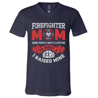 Firefighter Mom Firewoman Proud Moms Mother's Day Vintage V-Neck T-Shirt