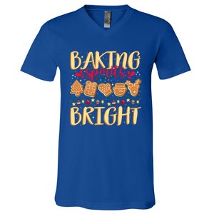 Family Matching Gingerbeard Baking Spirits Bright Christmas Gift V-Neck T-Shirt