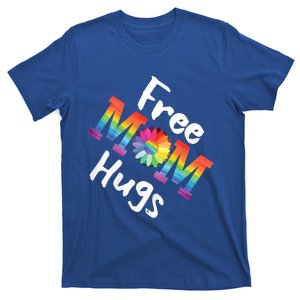 Free Mom Hugs Tee Lgbt Pride Parades Daisy Flower Gift T-Shirt