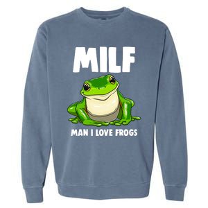 Funny Man I Love Frogs Tee Shirts Frog Love Garment-Dyed Sweatshirt