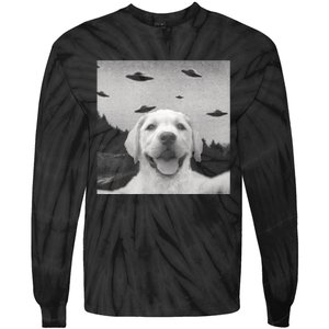 Funny Meme Labrador Selfie With Alien Ufos Funny Dog Lovers Aliens Ufo Tie-Dye Long Sleeve Shirt