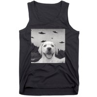 Funny Meme Labrador Selfie With Alien Ufos Funny Dog Lovers Aliens Ufo Tank Top