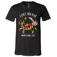 Fort Meade Maryland Usa Crab Vintage Distressed Style Design V-Neck T-Shirt