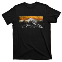 Full Moon Outdoor Nature Wildlife Mountains T-Shirt