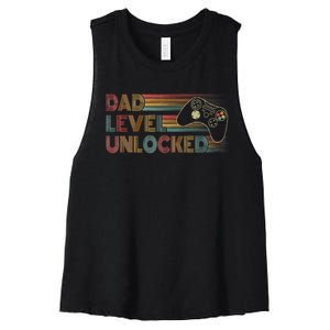 Funny New Dad Dad Level Unlocked Gaming Gamer Dad Women's Racerback Cropped Tank