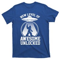 Funny New Level Of Awesome Unlocked Ufo Bigfoot Sasquatch Gift T-Shirt