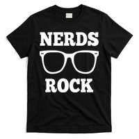 Funny Nerds Rock Gamer Geek Fun Cute Nerd T-Shirt