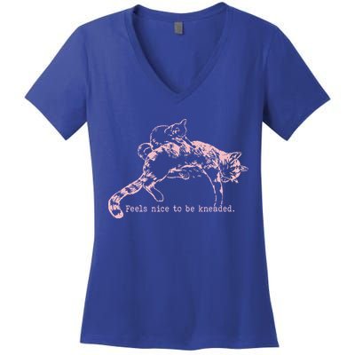 Feels Nice To Be Kneaded Cat Mom And Son Kitten Motherhood Women's V-Neck T-Shirt