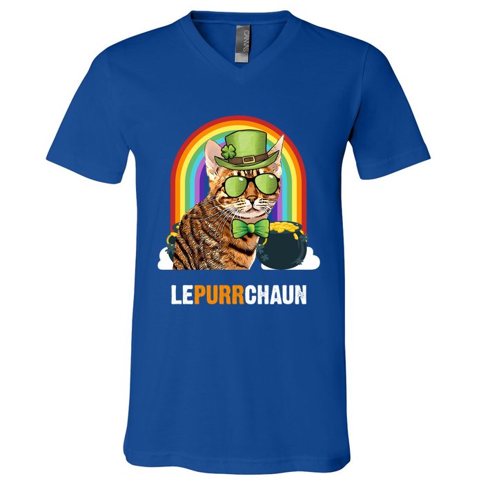 Funny Ocicat Cat Lepurrchaun St Patricks Day Gift V-Neck T-Shirt