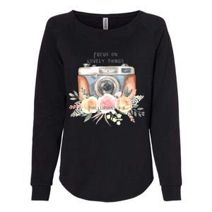 Focus On Lovely Things Womens California Wash Sweatshirt