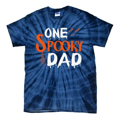 Funny One Spooky Dad Halloween Family Outfit Daddy Father Tie-Dye T-Shirt