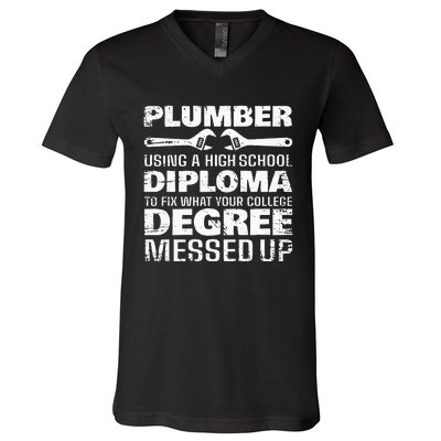 Funny Plumber Art For Wo Pipefitter Pipe Plumber V-Neck T-Shirt