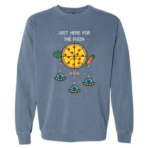 Funny Pixel Arcade Game Alien Just Here For The Pizza Cute Gift Garment-Dyed Sweatshirt