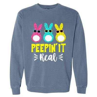 Funny Peepin It Real Happy Easter Bunny Egg Hunt Garment-Dyed Sweatshirt