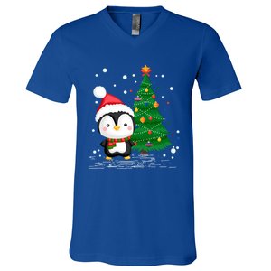 Funny Penguin Lover Gift Santa Hat Penguin Christmas Cool Gift V-Neck T-Shirt