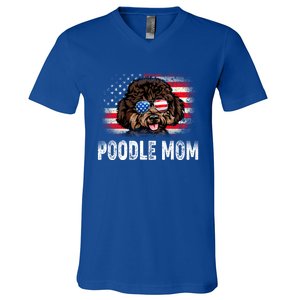 Fun Poodle Mom American Flag Mothers Day Funny Gift V-Neck T-Shirt