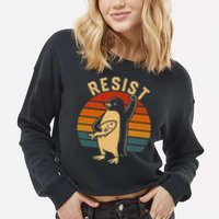 Funny Penguin Resist Penguins Protest Against Tariffs Cropped Pullover Crew