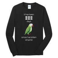 Funny Quaker Biting Quaker Parrot Joke Monk Parrot Tall Long Sleeve T-Shirt