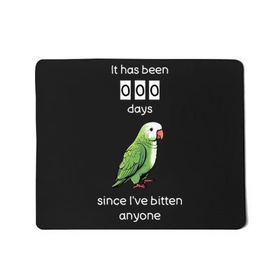 Funny Quaker Biting Quaker Parrot Joke Monk Parrot Mousepad