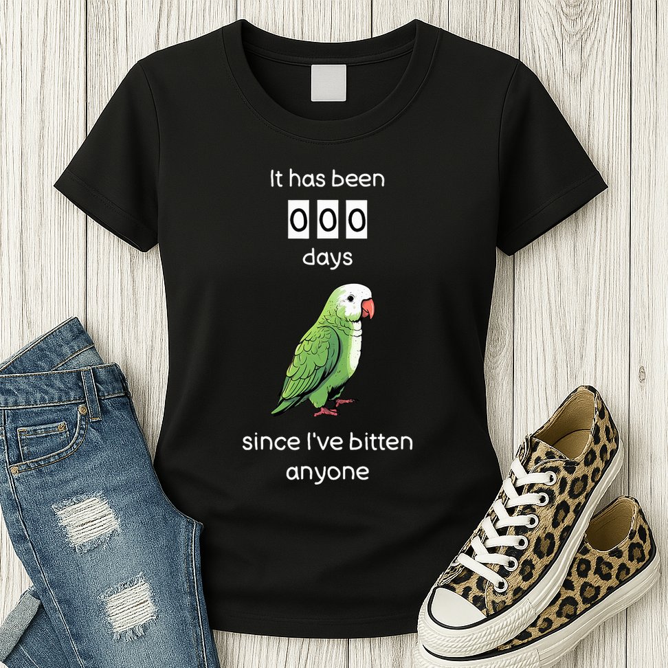 Funny Quaker Biting Quaker Parrot Joke Monk Parrot Womens T-Shirt