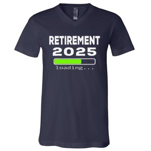 Funny Retirement 2025 Loading Retired Countdown V-Neck T-Shirt