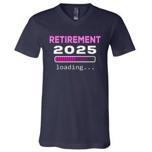 Funny Retirement 2025 Loading Retired Countdown V-Neck T-Shirt