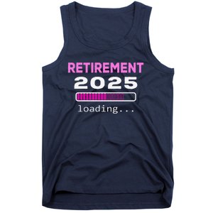 Funny Retirement 2025 Loading Retired Countdown Tank Top