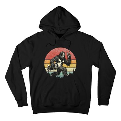 Funny Retro Bigfoot Skater Vintage Sasquatch Skateboarding Hoodie