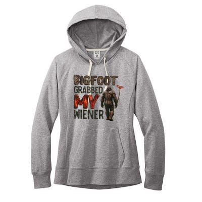 Funny Retro Bigfoot Bigfoot Grabbed My Wiener Women's Fleece Hoodie