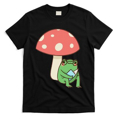 Frog Reading Book Mushroom Lover Gift Cottagecore Aesthetic T-Shirt
