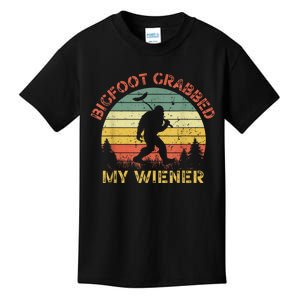 Funny Retro Bigfoot Bigfoot Grabbed My Wiener Design Kids T-Shirt