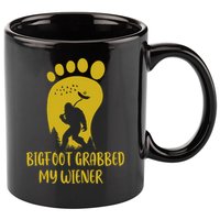 Funny Retro Bigfoot Bigfoot Grabbed My Wiener Design 11oz C Handle Ceramic Mug