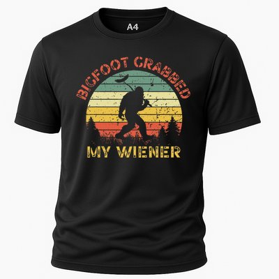 Funny Retro Bigfoot Bigfoot Grabbed My Wiener Cooling Performance Crew T-Shirt