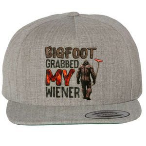 Funny Retro Bigfoot Bigfoot Grabbed My Wiener Design Wool Snapback Cap