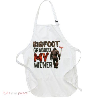 Funny Retro Bigfoot Bigfoot Grabbed My Wiener Design Apron