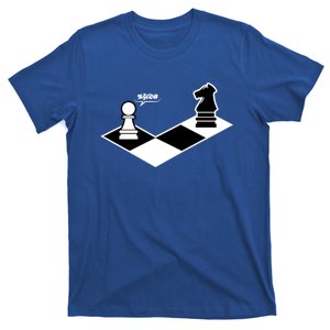 Funny Retro Chess Gift ChessPlayer Gift T-Shirt